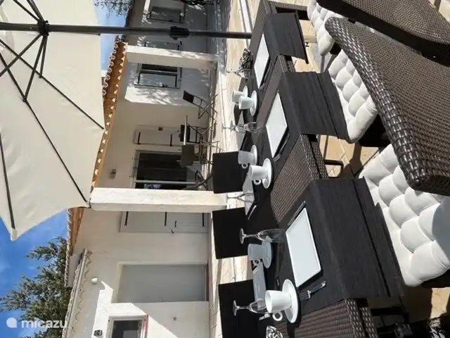 Bon repas en plein air....