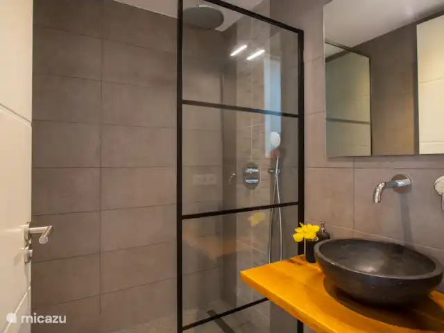 Jan Sofat LUX | Appartement A16 | Curaçao, Banda Ariba (est), Jan Sofat - appartement Salle de bain 2