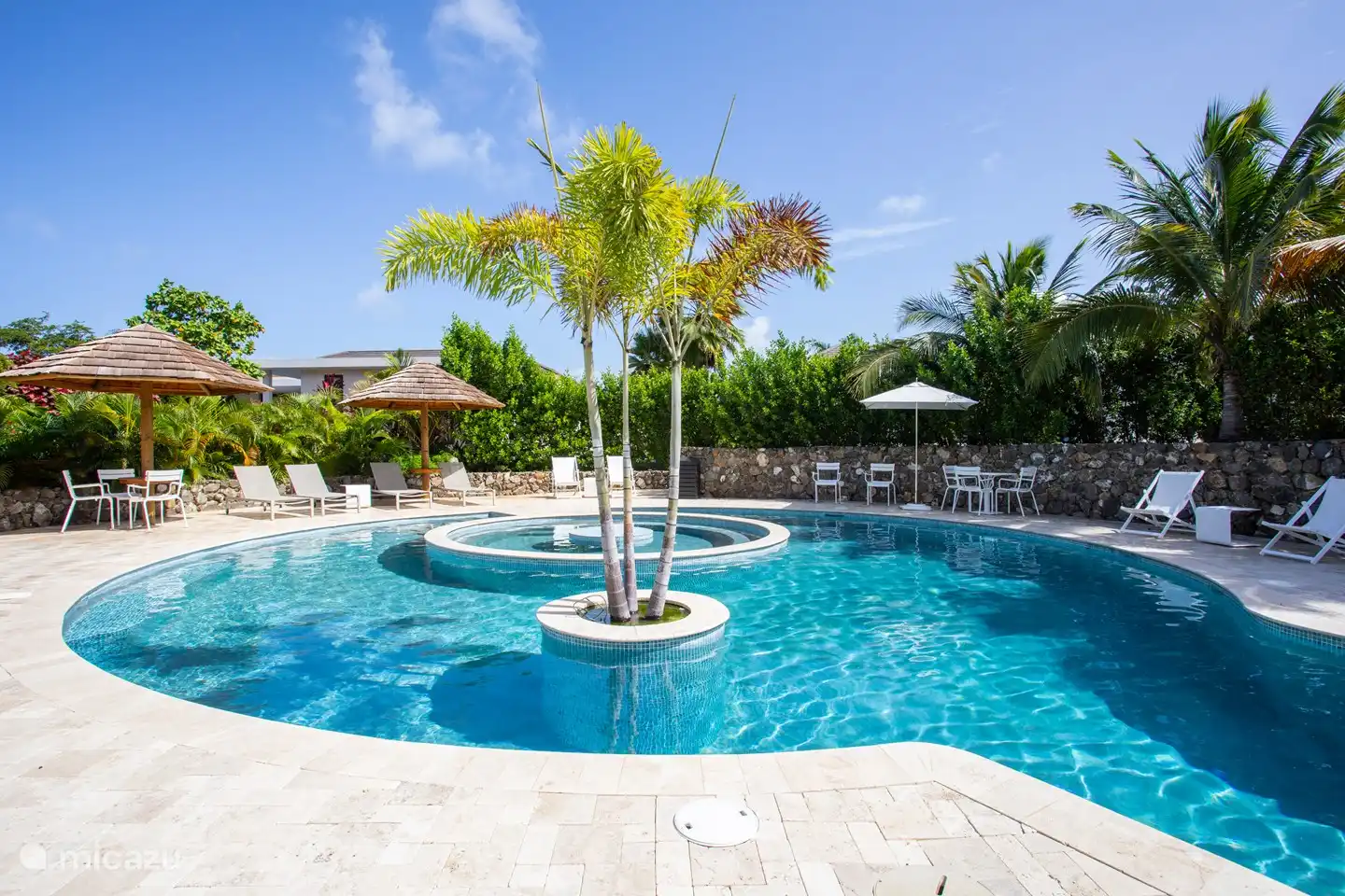 Piscine d'eau salée partagée