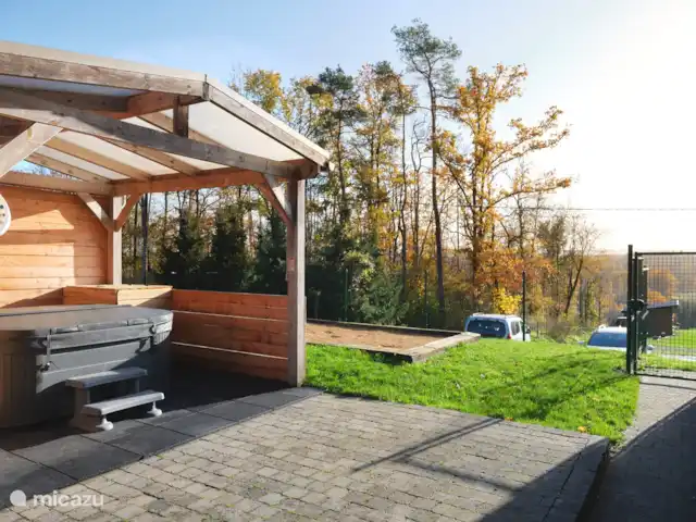 Villa Du Bonheur en Bélgica, Ardenas, Heure - villa jacuzzi