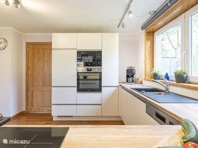 Villa Du Bonheur en Bélgica, Ardenas, Heure - villa cocina