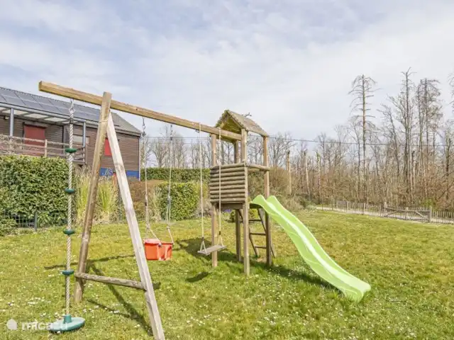 Villa Du Bonheur en Bélgica, Ardenas, Heure - villa afuera