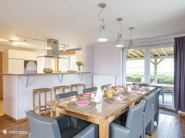 Villa Du Bonheur en Bélgica, Ardenas, Heure - villa cocina