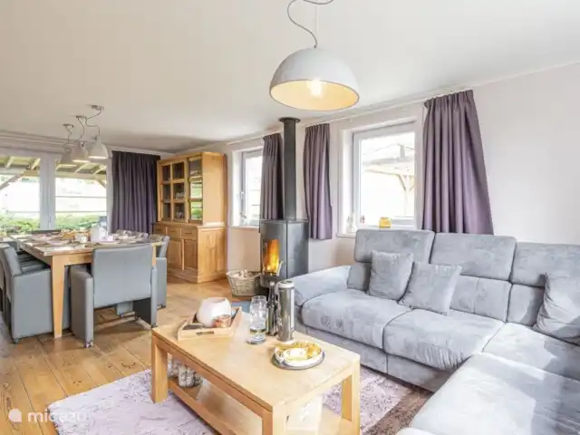 Villa Du Bonheur en Bélgica, Ardenas, Heure - villa viviendo