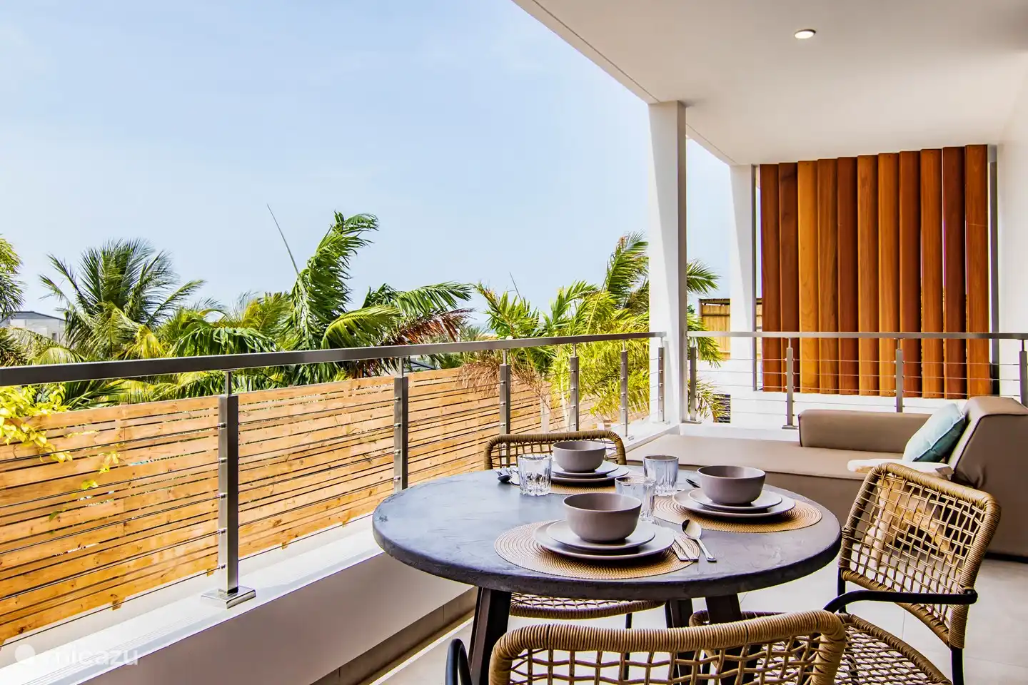 Hintere Terrasse mit Meerblick