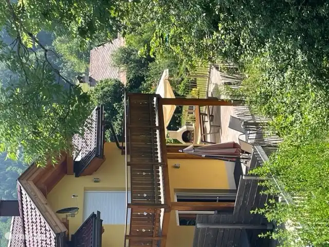 Balcon et terrasse couverte plein sud