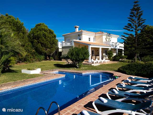 Vakantiehuis Spanje, Andalusië, Rincón de la Victoria - finca Grote villa met zeezicht en zwembad