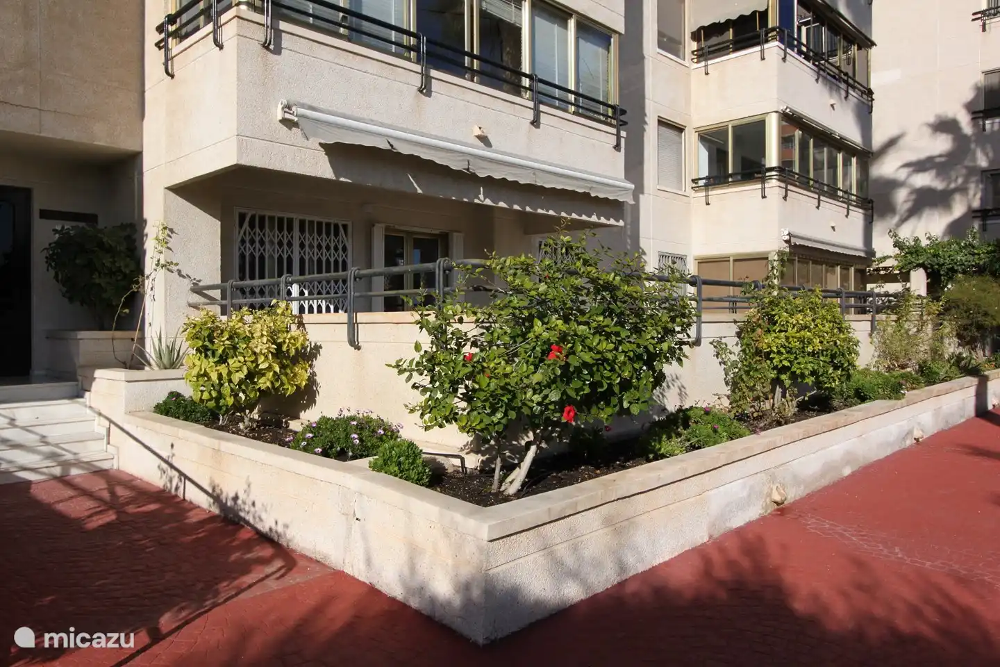 Die Vorderseite / Eingang der Wohnung