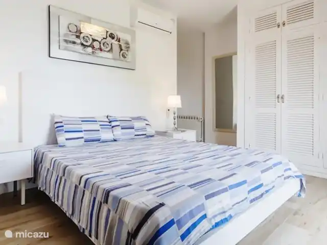 Villa la Sella | Espagne, Costa Blanca, Dénia - villa Chambre spacieuse avec salle de bain privée et balcon