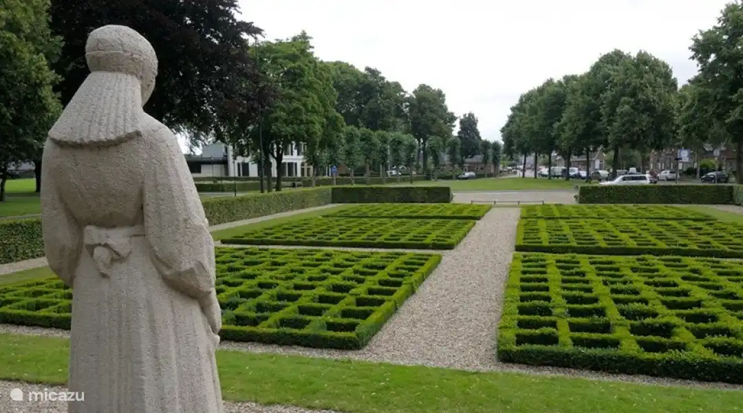 Putten hat eine dramatische Kriegsgeschichte. Vom Tourismusbüro werden historische Spaziergänge organisiert und die Geschichte erzählt.