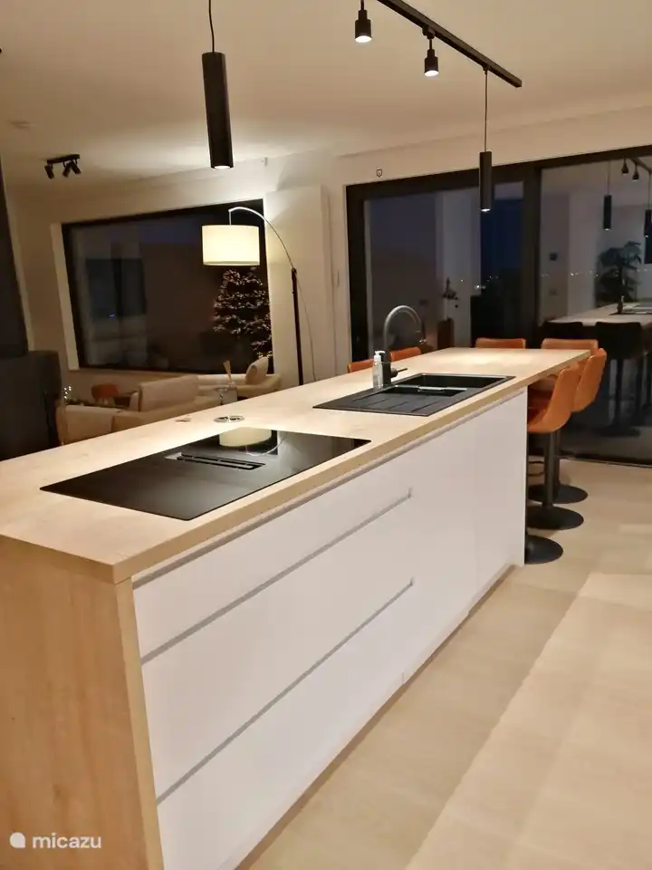 Anschluss Frühstücksecke/Aperotisch...