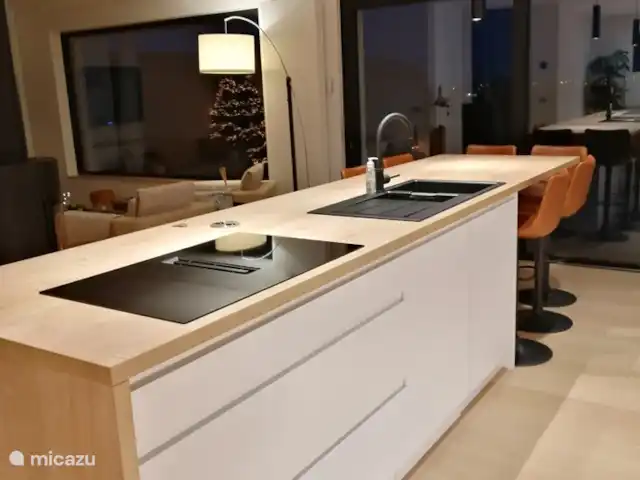Akkerland huren in België, West-Vlaanderen, Zandvoorde - vakantiehuis aansluitende ontbijthoek/apero tafel...
