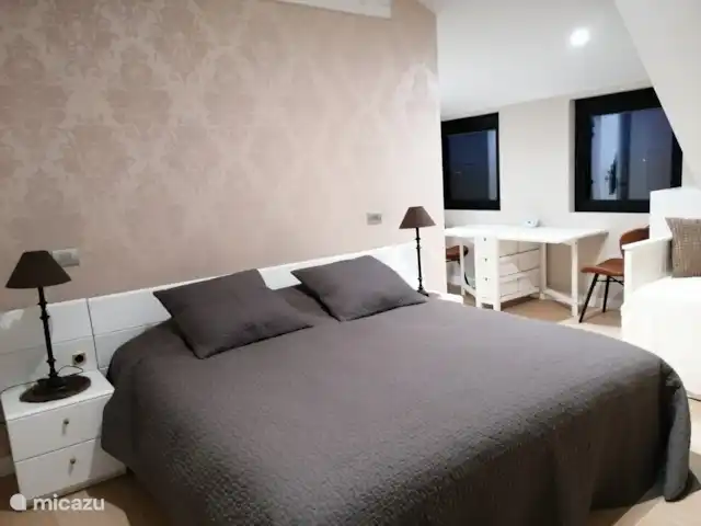 Akkerland huren in België, West-Vlaanderen, Zandvoorde - vakantiehuis Masterbedroom met bed van 1.8 m