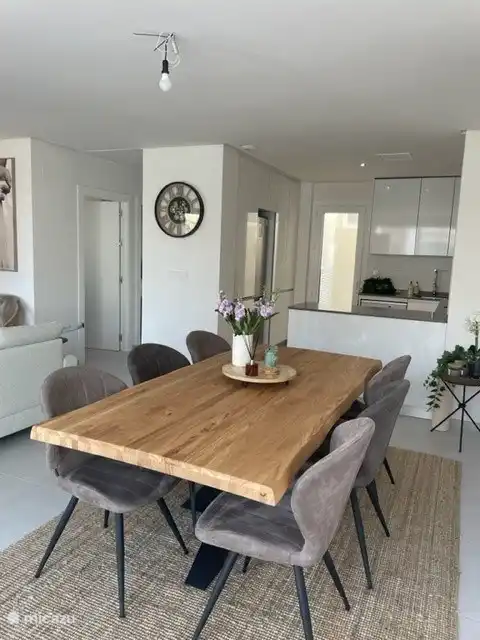 Salle à manger et cuisine