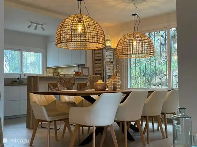 villa huren in Spanje, Costa Brava, Lloret de Mar – Villa Roca Brava eetkamer