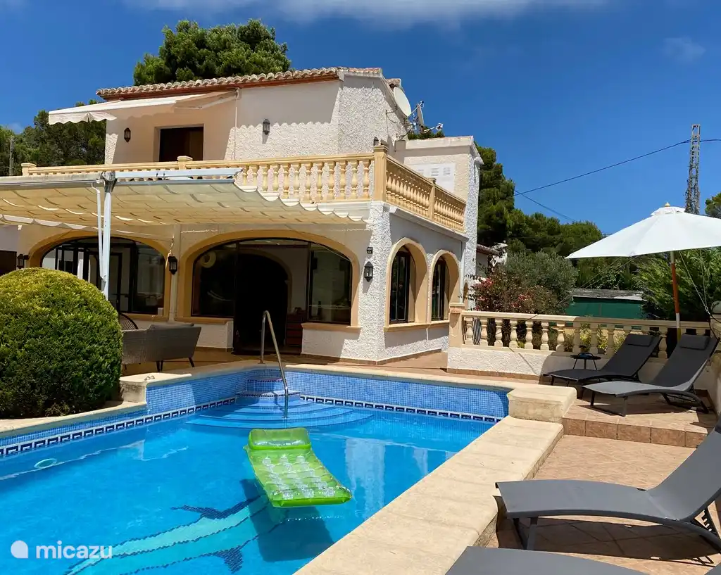 Casa Casetha Villa met Prive Zwembad