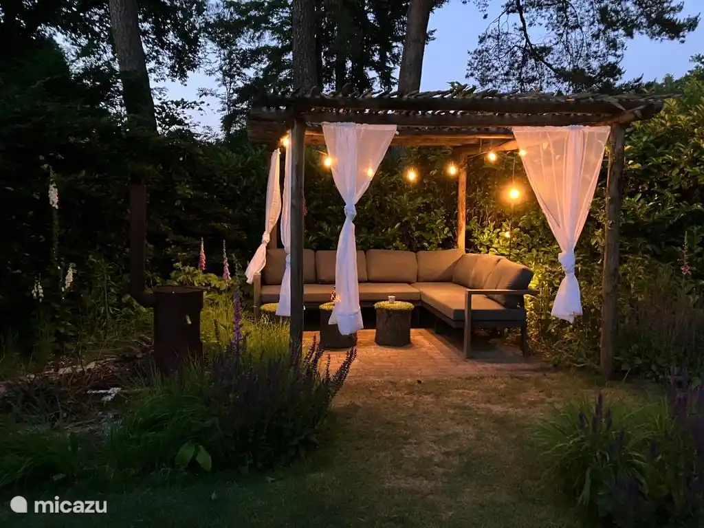 Sitzecke Sommer Abend