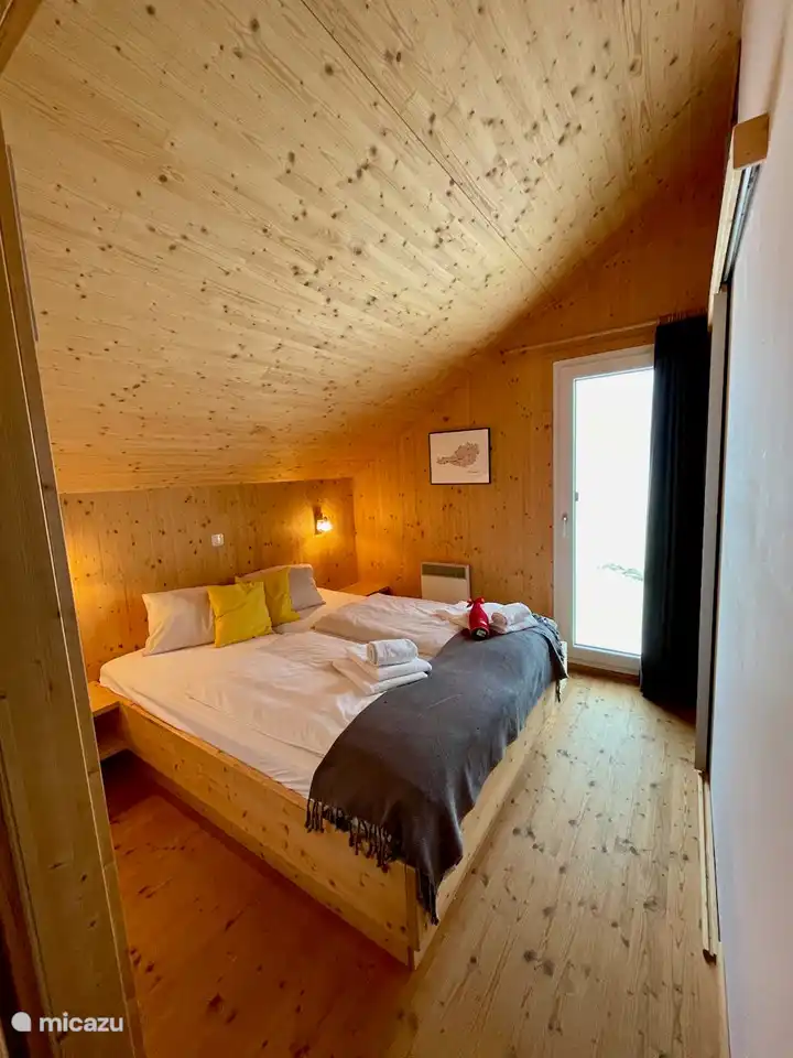 Dormitorio 1 (cama de 1,60 m) - parte trasera de la casa