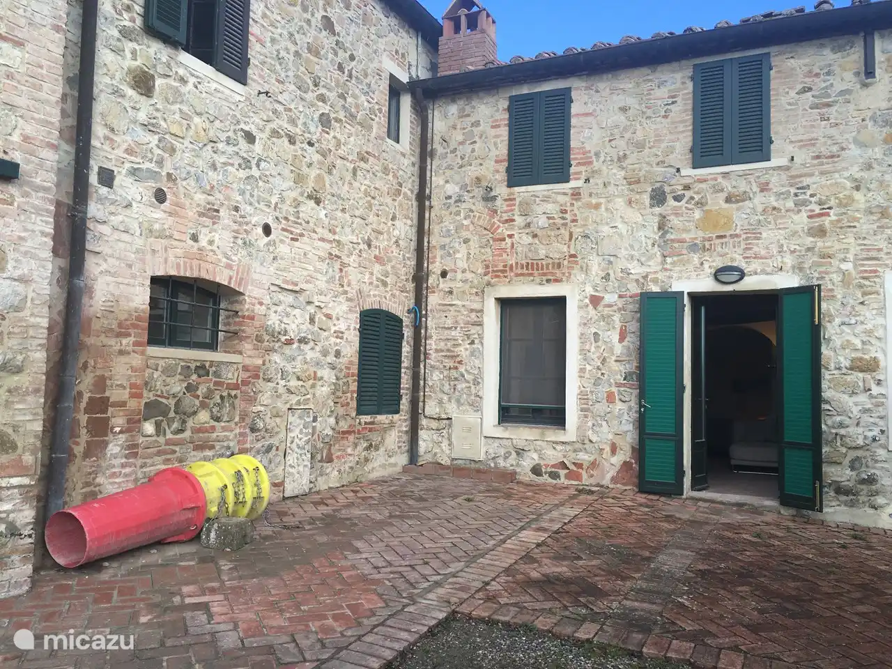 Terrasse auf der Südseite, Casa Kuit