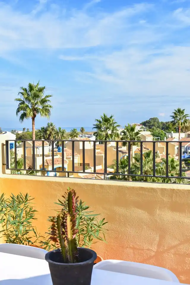 Vista al mar desde la terraza del tejado