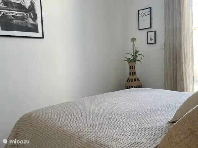 Vistabella Golf Casa Sueno | Espagne, Costa Blanca, Orihuela - maison de vacances Chambre à coucher atmosphérique mais tranquillement meublée.