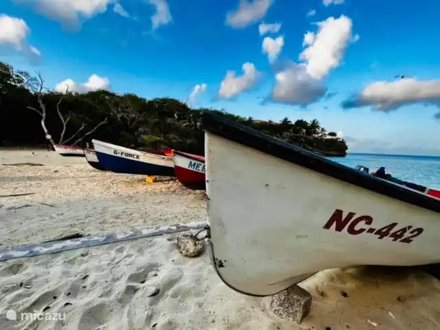 Villa Nisa - Home of Ease | Curaçao, Banda Abou (ouest), Fontein - villa Les bateaux de pêche que les pêcheurs utilisent pour sortir en mer pour pêcher du poisson frais.