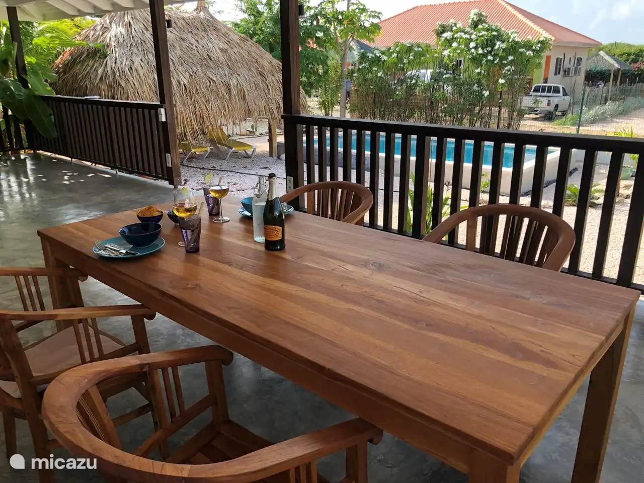 terrasse et table à manger