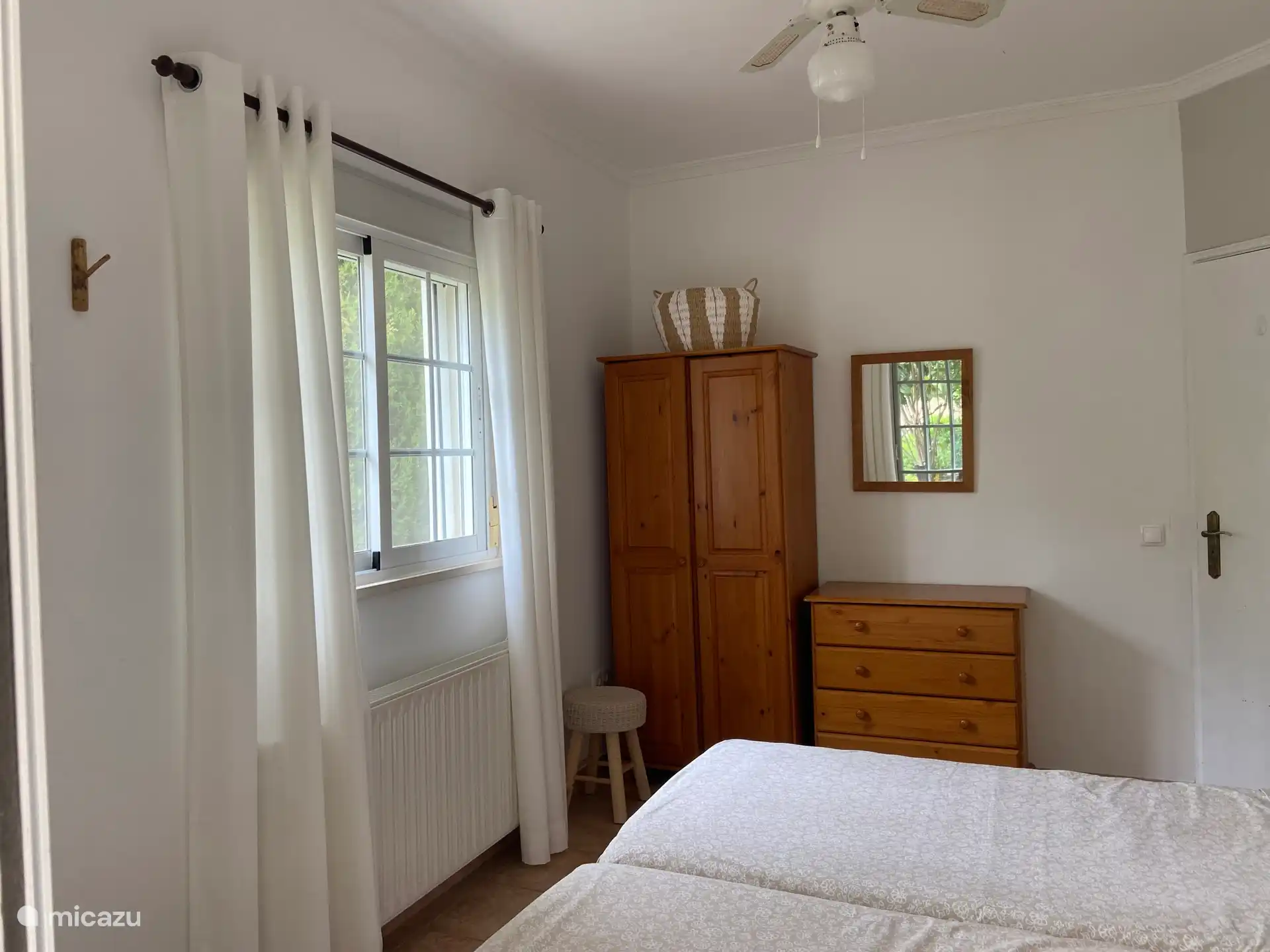 Bedroom 1 (front of the house) - 11 m2