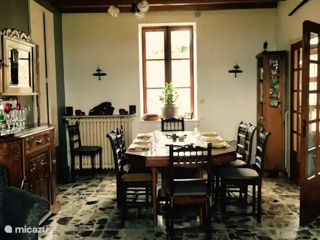 Manoir BnBurgundy (Max 8 pers) | France, Nièvre, Lanty - maison de vacances Table à dinner