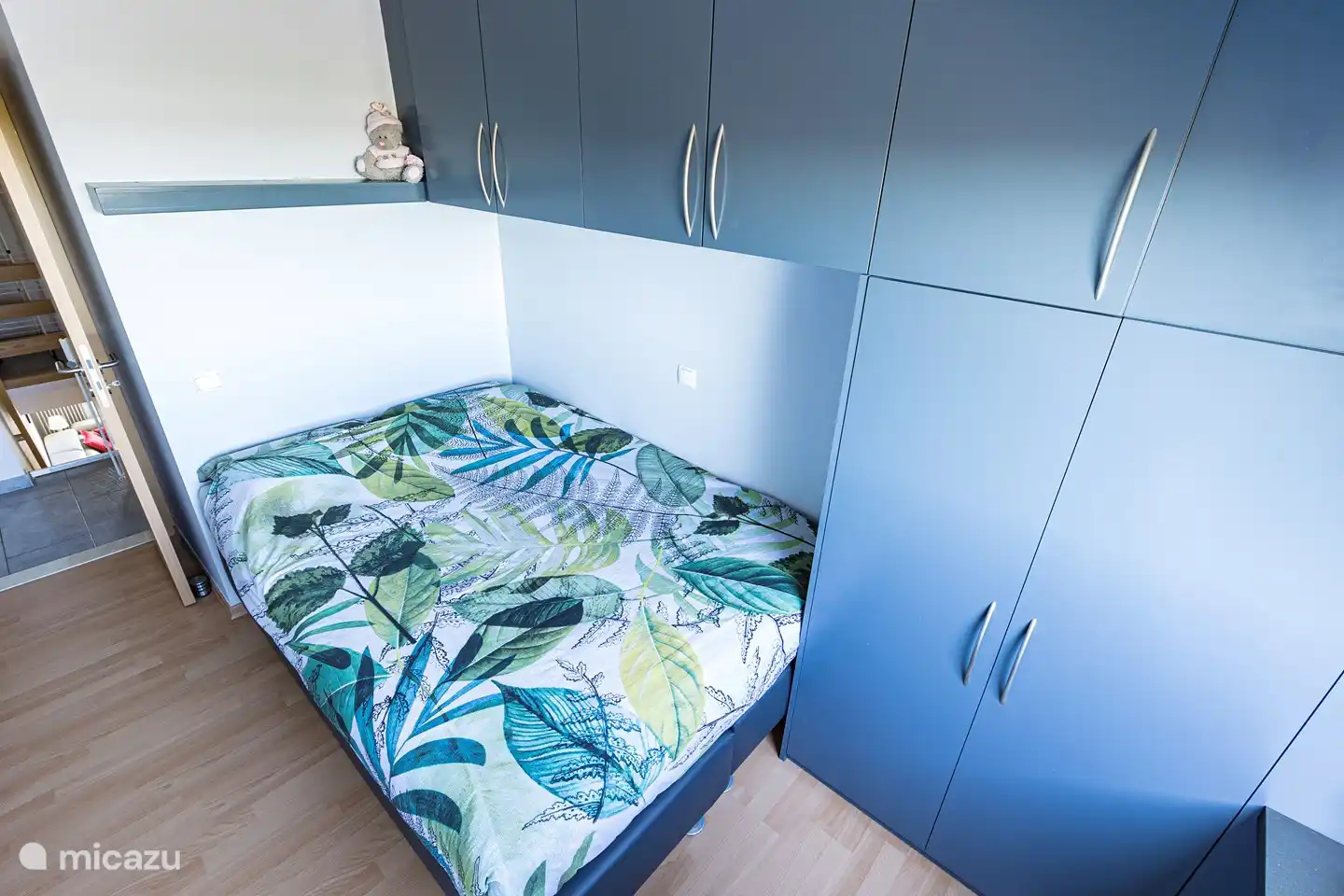 Lits faits à disposition dans les 3 chambres (inclus dans le prix)