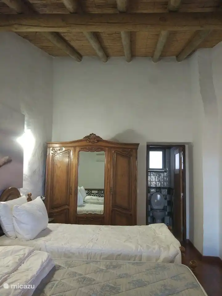 Mucho espacio de guardarropas en la habitación 3