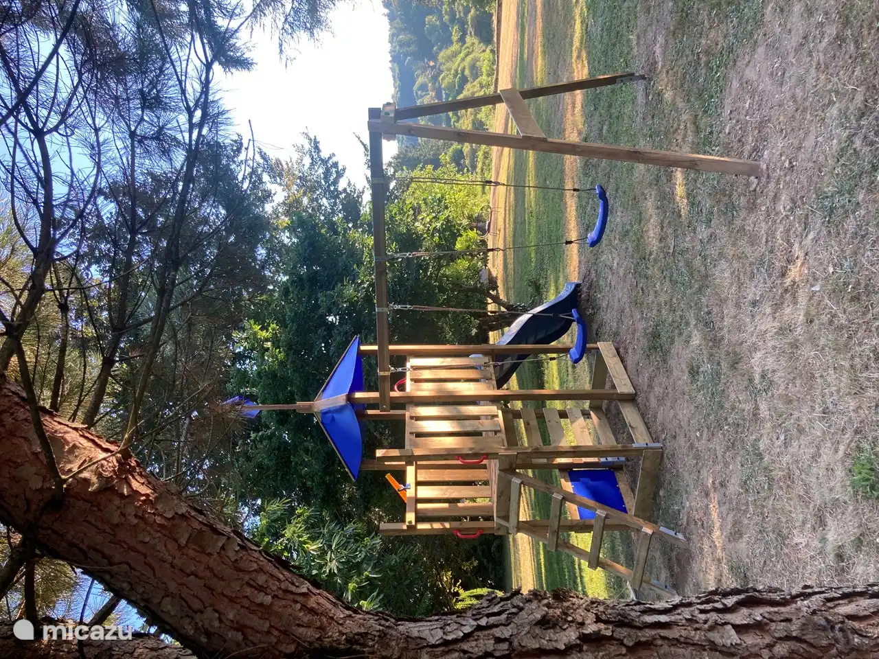 Amusez-vous à jouer dans le jardin