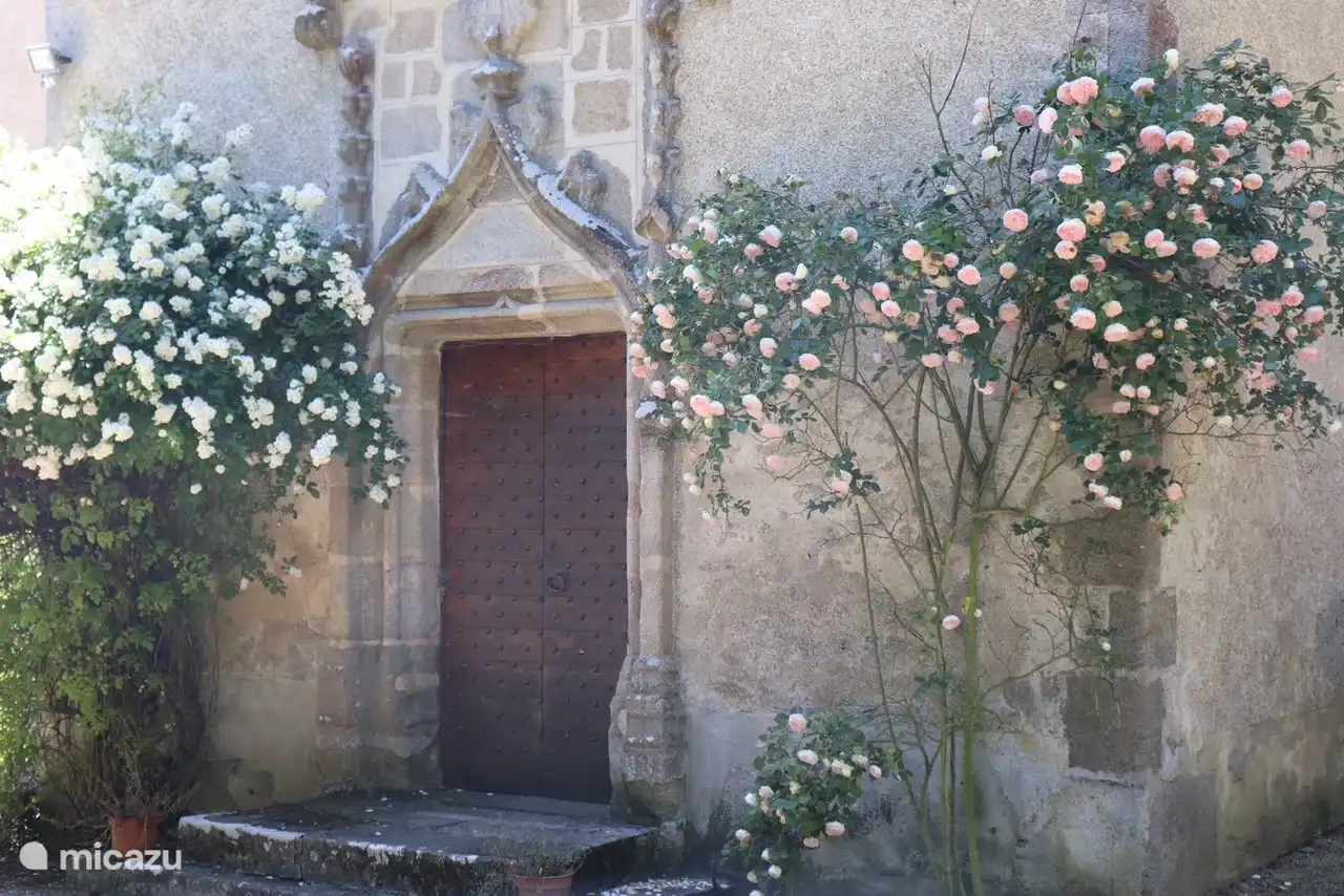 La porte d'entrée du château