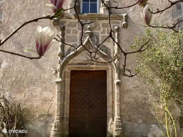 Château de Freyssinet - Jourdaine huren in Frankrijk, Haute-Vienne, Saint-Priest-Ligoure - gîte / cottage Onze middeleeuwse voordeur