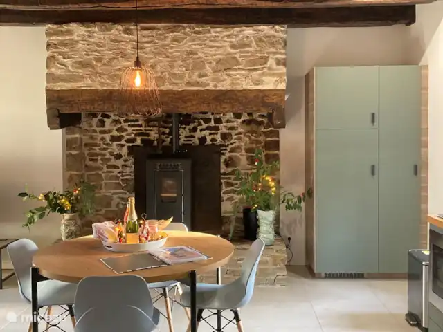Château de Freyssinet - Jourdaine huren in Frankrijk, Haute-Vienne, Saint-Priest-Ligoure - gîte / cottage De keuken/huiskamer