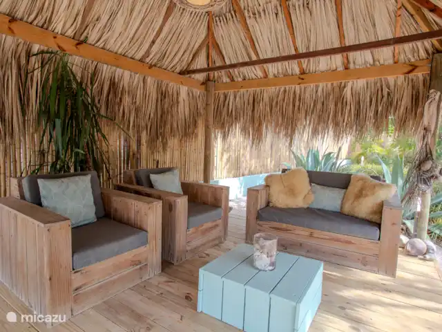 Paradis tropical avec piscine privée | Curaçao, Banda Abou (ouest), Big Mountain - bungalow Le siège sous la palapa