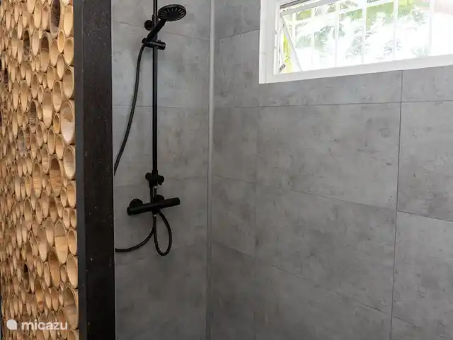 Paradis tropical avec piscine privée | Curaçao, Banda Abou (ouest), Big Mountain - bungalow Salle de bain-2