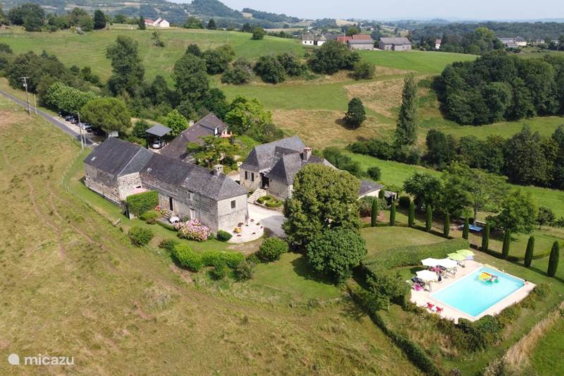 Vakantiehuis Frankrijk, Corrèze, Perpezac-le-Blanc Gîte / Cottage Domein vlakbij de Dordogne
