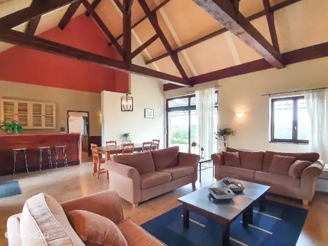 Location de Vacances France, Corrèze, Perpezac-le-Blanc, gîte / cottage - Domaine proche de la Dordogne Domaine Leyvinie, Gîte Merlot
