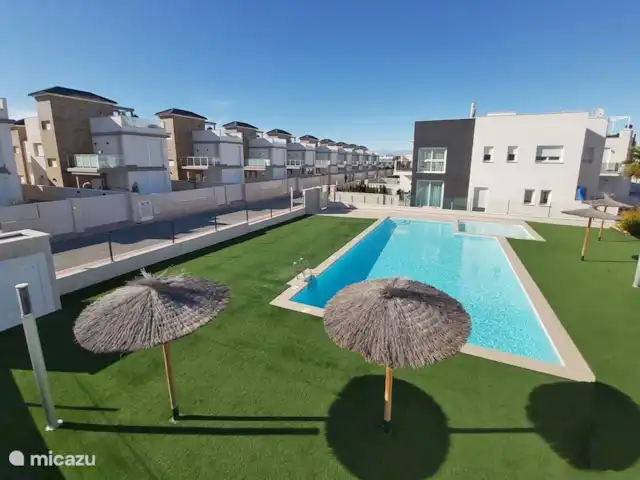 appartement huren in Spanje, Costa Blanca, Torrevieja – Amay 880 nr.29 Torrevieja gemeenschappelijke zwembad.