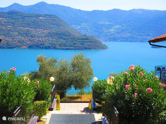 Holiday home in Italy, Italian Lakes, Tavernola Bergamasca - apartment Casa Lago: Luxury &amp; swimming pool ★★★★★