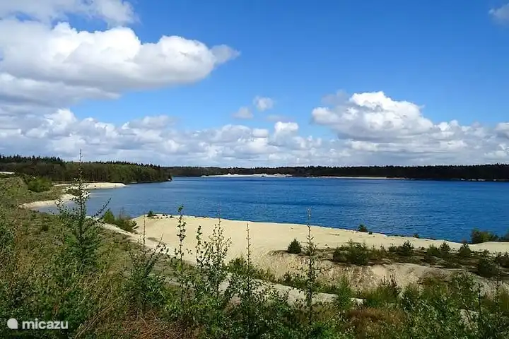 Gasselterveld, großer See. Sie können den See umrunden, das sind ca. 4 km.