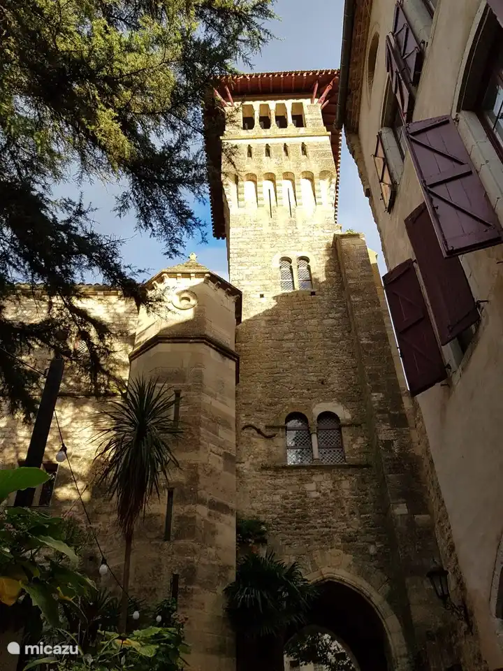 La antigua torre en el Centro