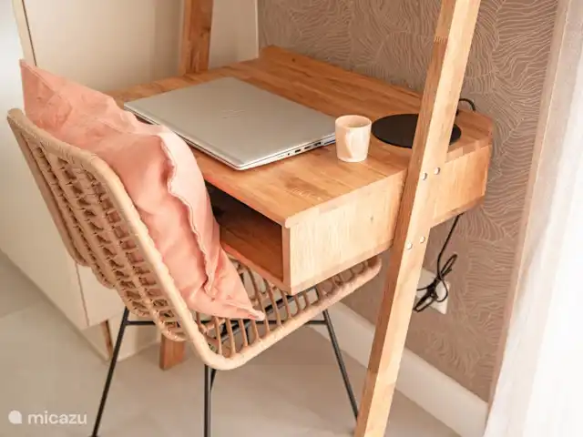 tiny house huren in Nederland, Gelderland, Epe – StayatSas Tiny House Sam op Veluwe! Even werken? Dat kan met een heerlijke Nespresso en gratis WiFi met snel internet!