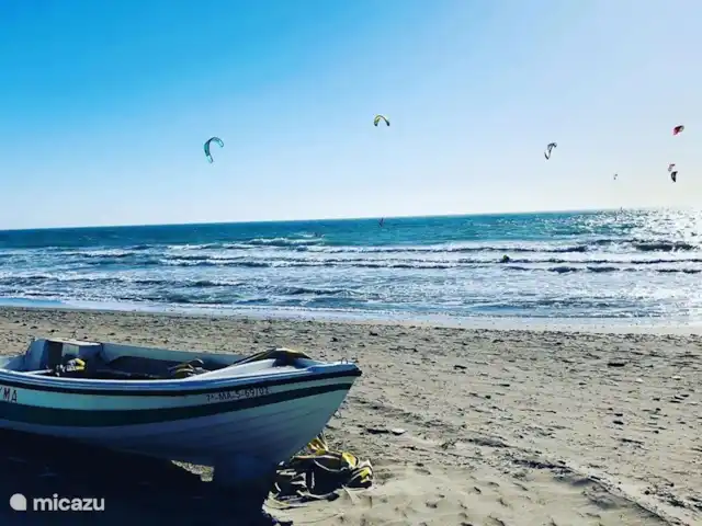 Apartamento Duna playa 2 en España, Costa del Sol, Torrox-Costa - apartamento La playa frente al apartamento es popular para practicar kitesurf.