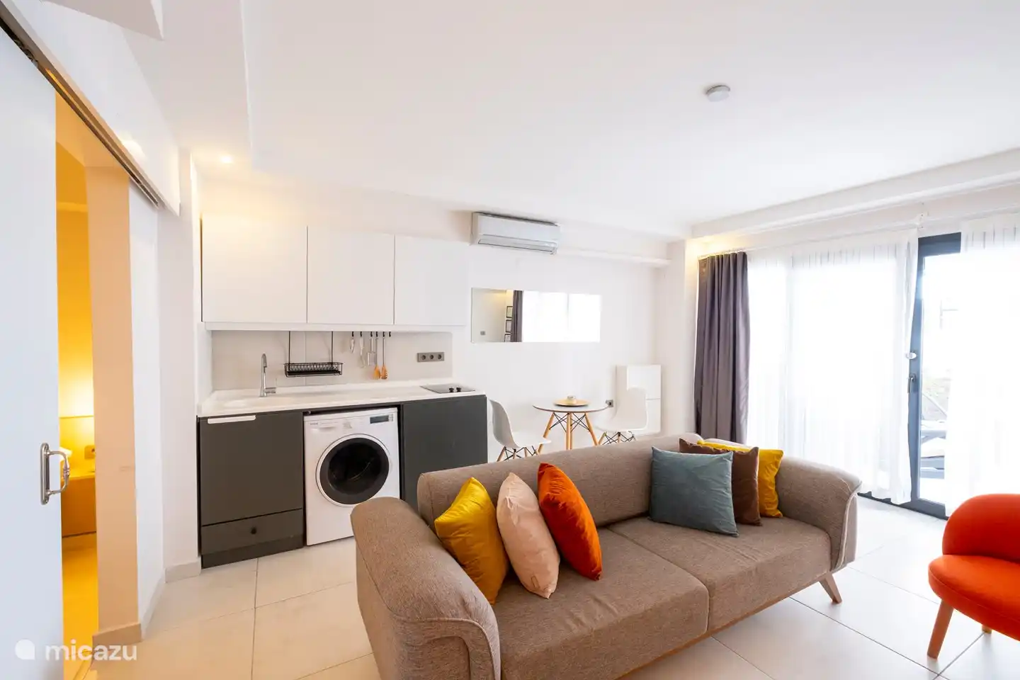 Ezgi's Suite mit Terrasse im Herzen von Marmaris, kurz- und langfristiger Aufenthalt, komplett eingerichtete Ferienwohnung. Monatliche und tägliche Ferienwohnung, ganze Wohnung