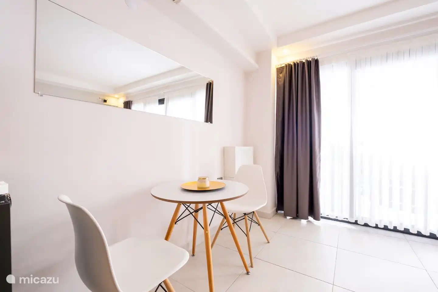 Ezgi's Suite mit Terrasse im Herzen von Marmaris, kurz- und langfristiger Aufenthalt, komplett eingerichtete Ferienwohnung. Monatliche und tägliche Ferienwohnung, ganze Wohnung