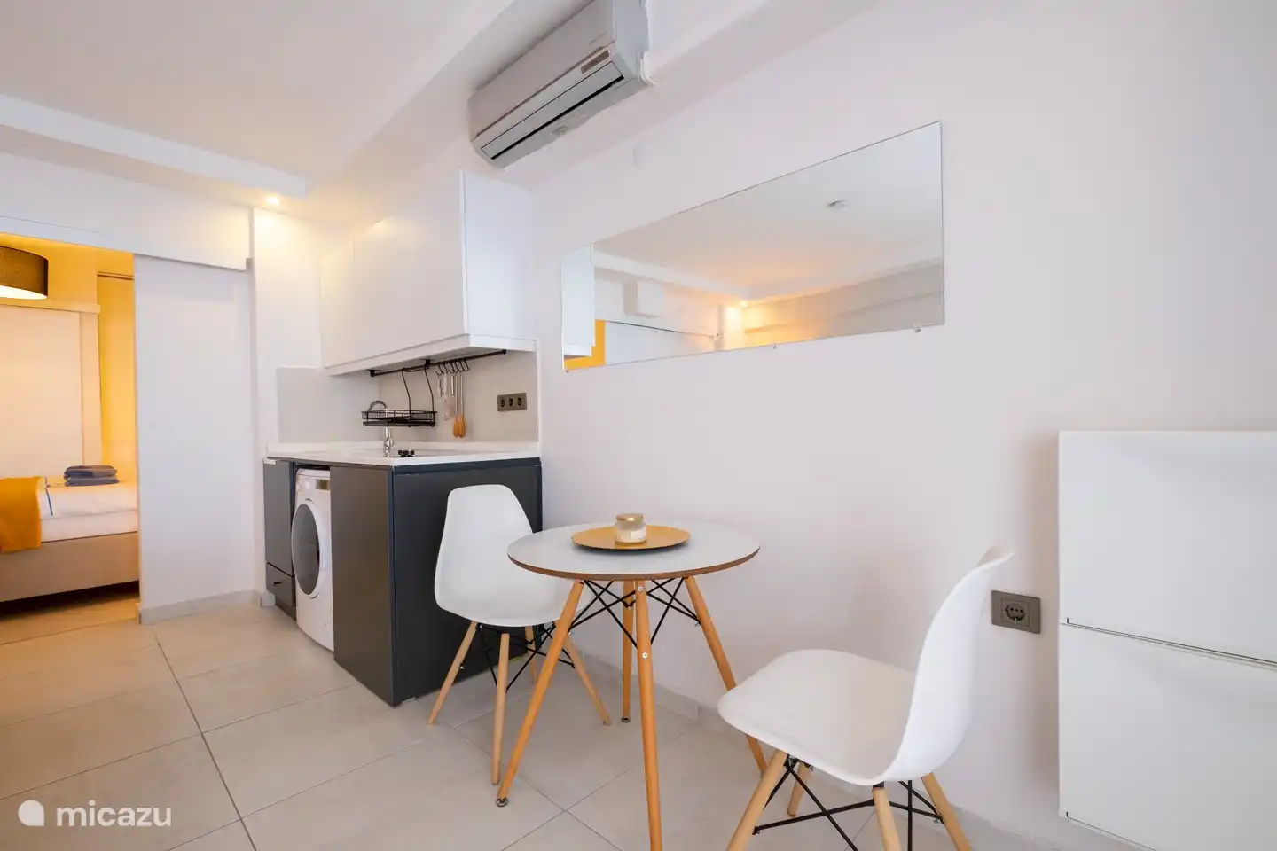 Ezgi's Suite mit Terrasse im Herzen von Marmaris, kurz- und langfristiger Aufenthalt, komplett eingerichtete Ferienwohnung. Monatliche und tägliche Ferienwohnung, ganze Wohnung