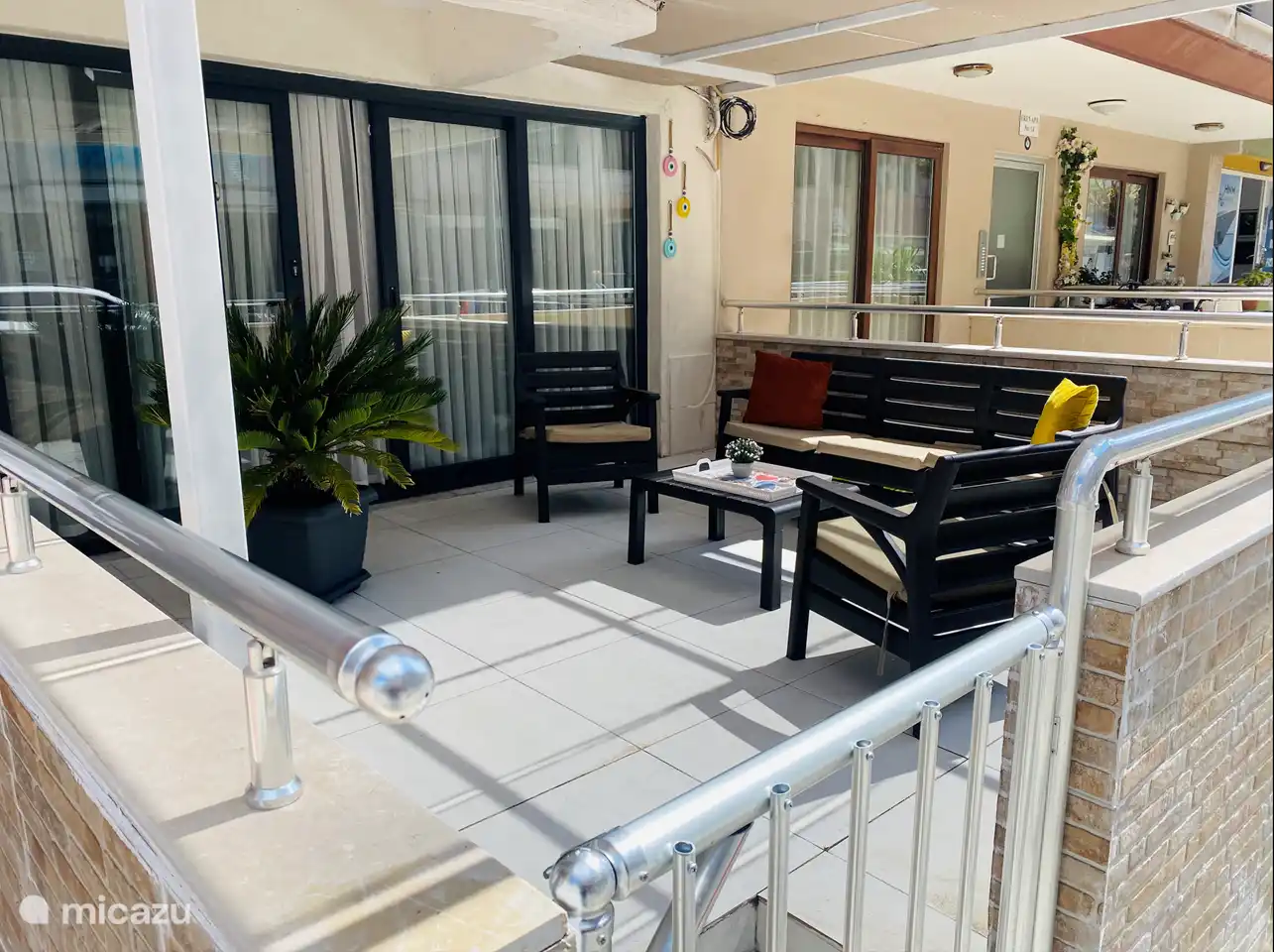 Ezgi's Suite mit Terrasse im Herzen von Marmaris, kurz- und langfristiger Aufenthalt, komplett eingerichtete Ferienwohnung. Monatliche und tägliche Ferienwohnung, ganze Wohnung