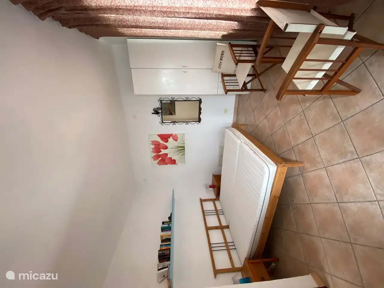 Schlafzimmer im Haus im Erdgeschoss.